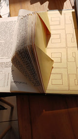 TALLER BOOKFOLDING  ... TRANSFORMANDO LIBROS EN ARTE  BY OLGA CARTONERA